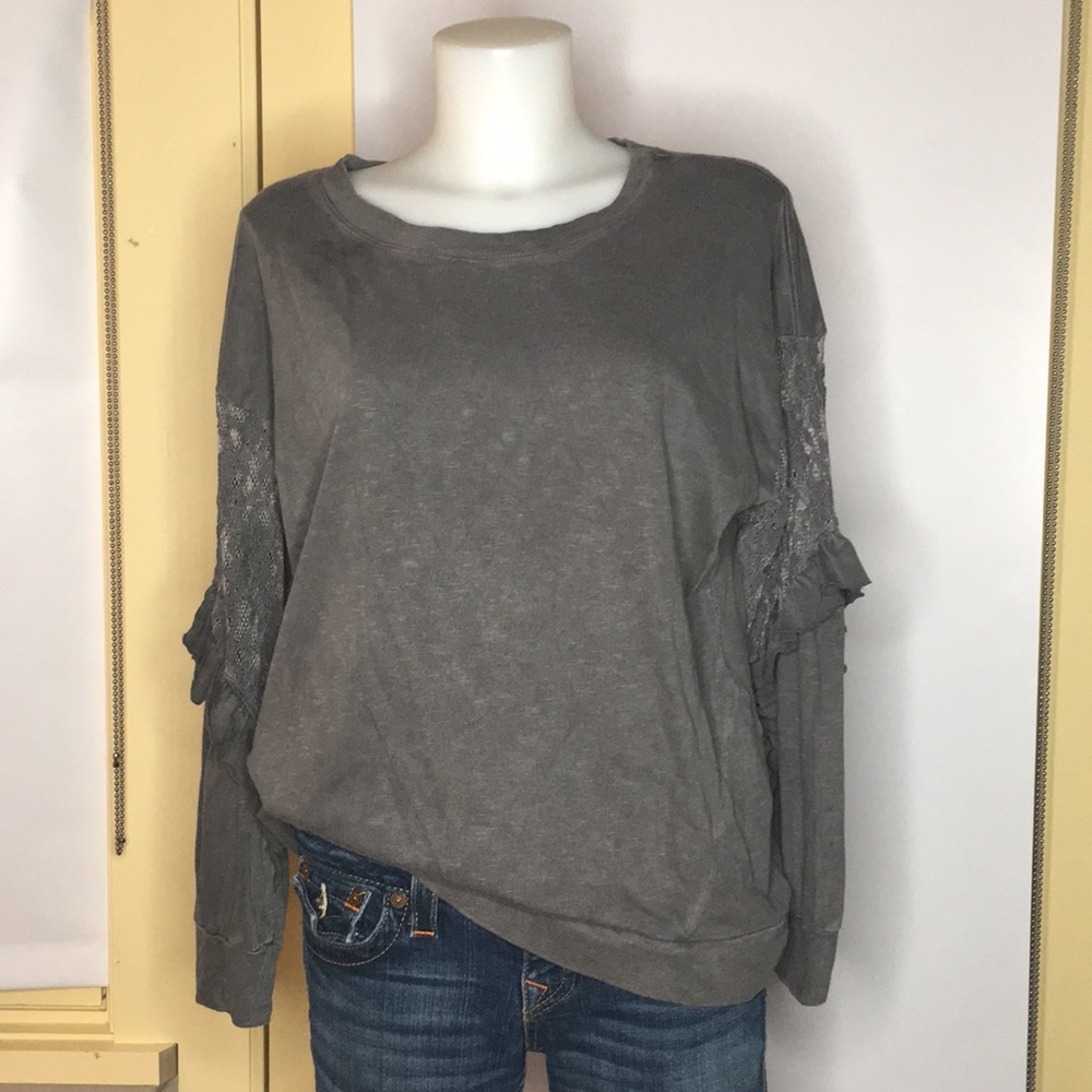 AMADI- Lace Inset Pullover
